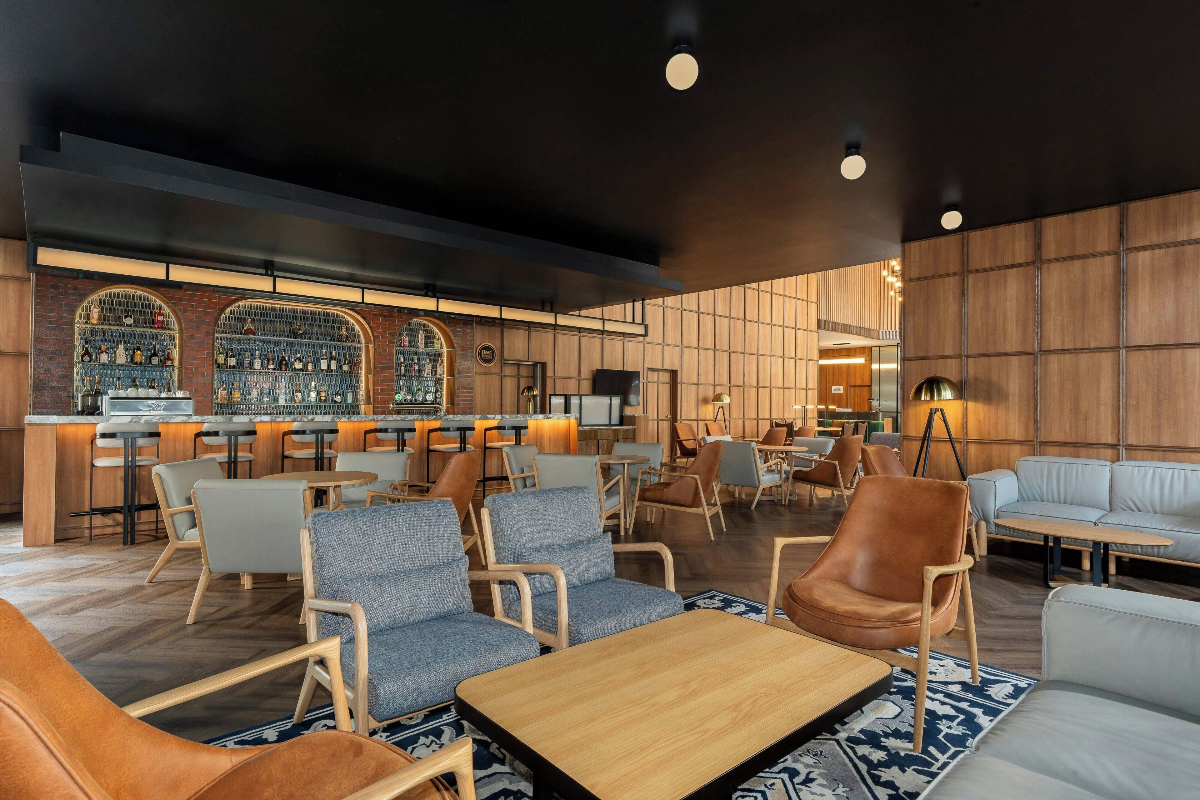Photo - Four Points by Sheraton Bangkok Ploenchit