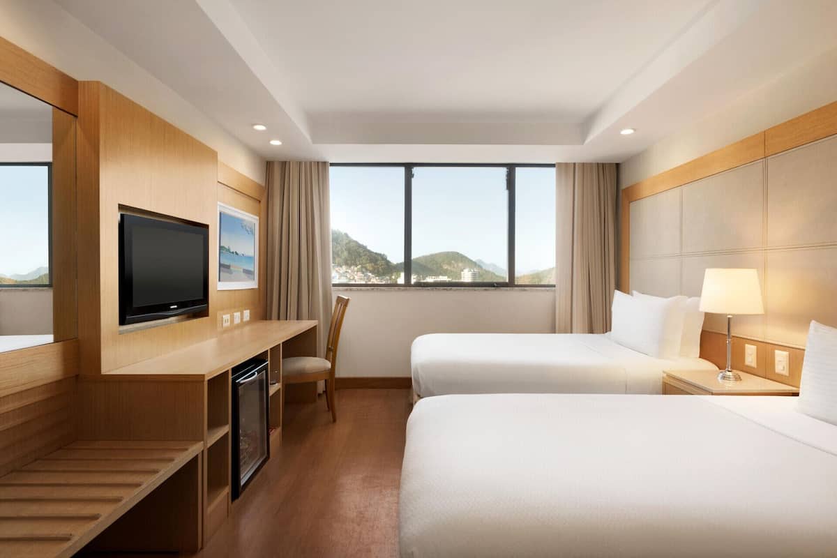 Ropa de cama hipoalergénica y minibar