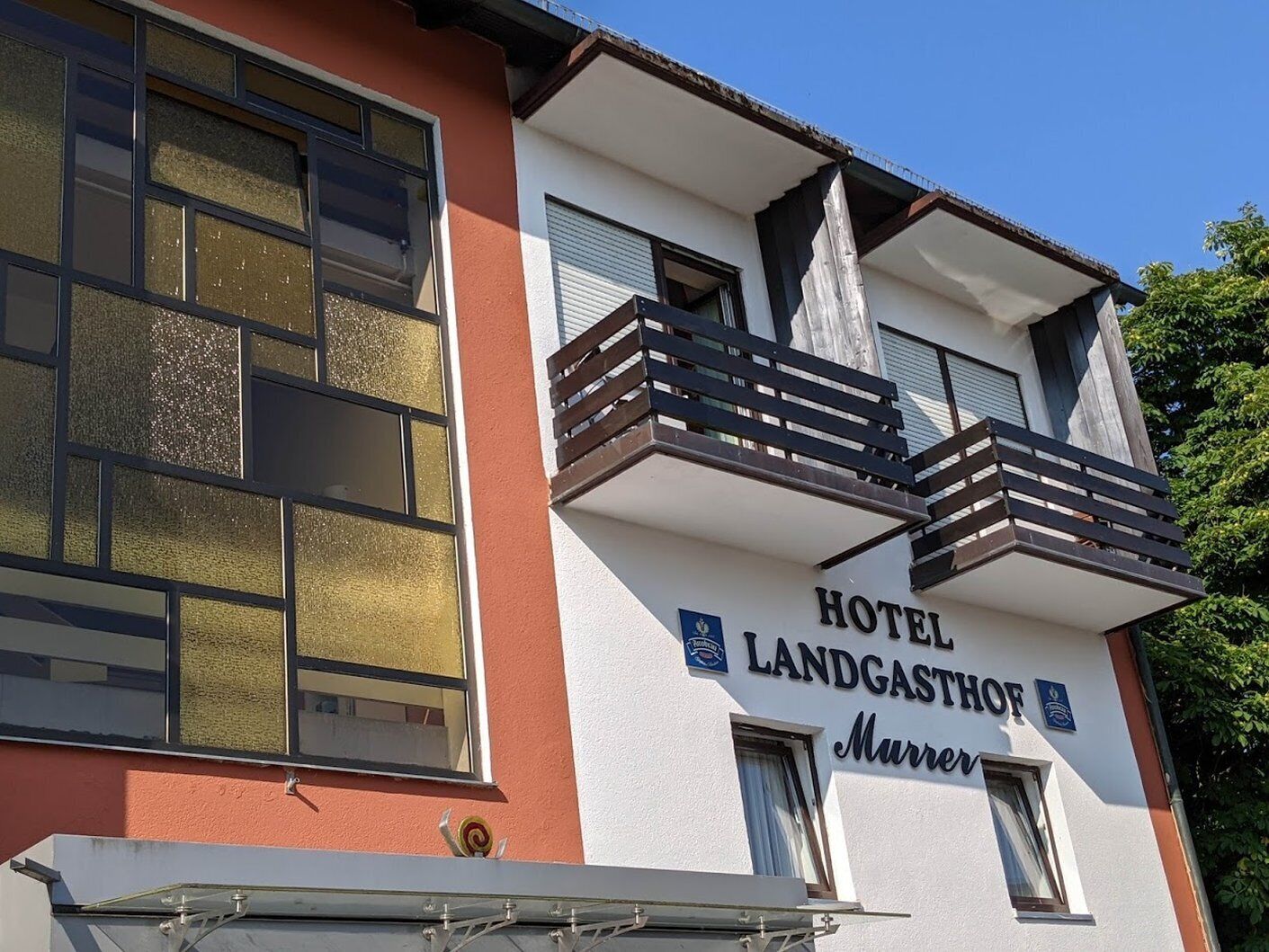 المنشأة من الخارج