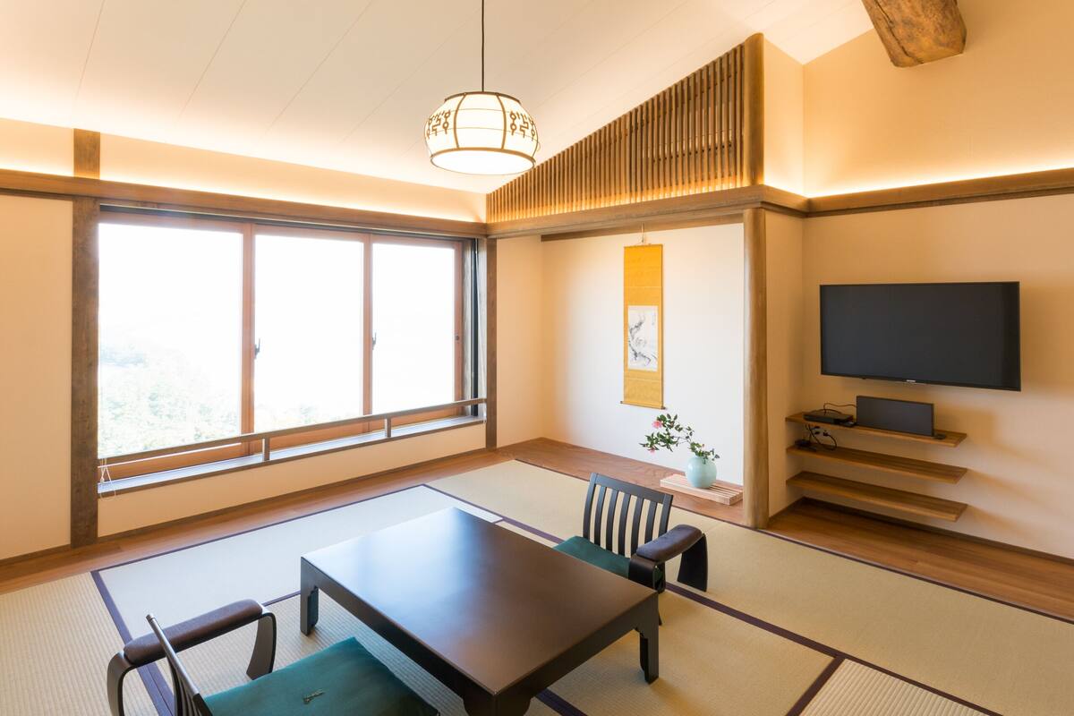 プレミアム ルーム | 高級寝具、セーフティボックス (室内)、アラーム付き時計、ベッドシーツ