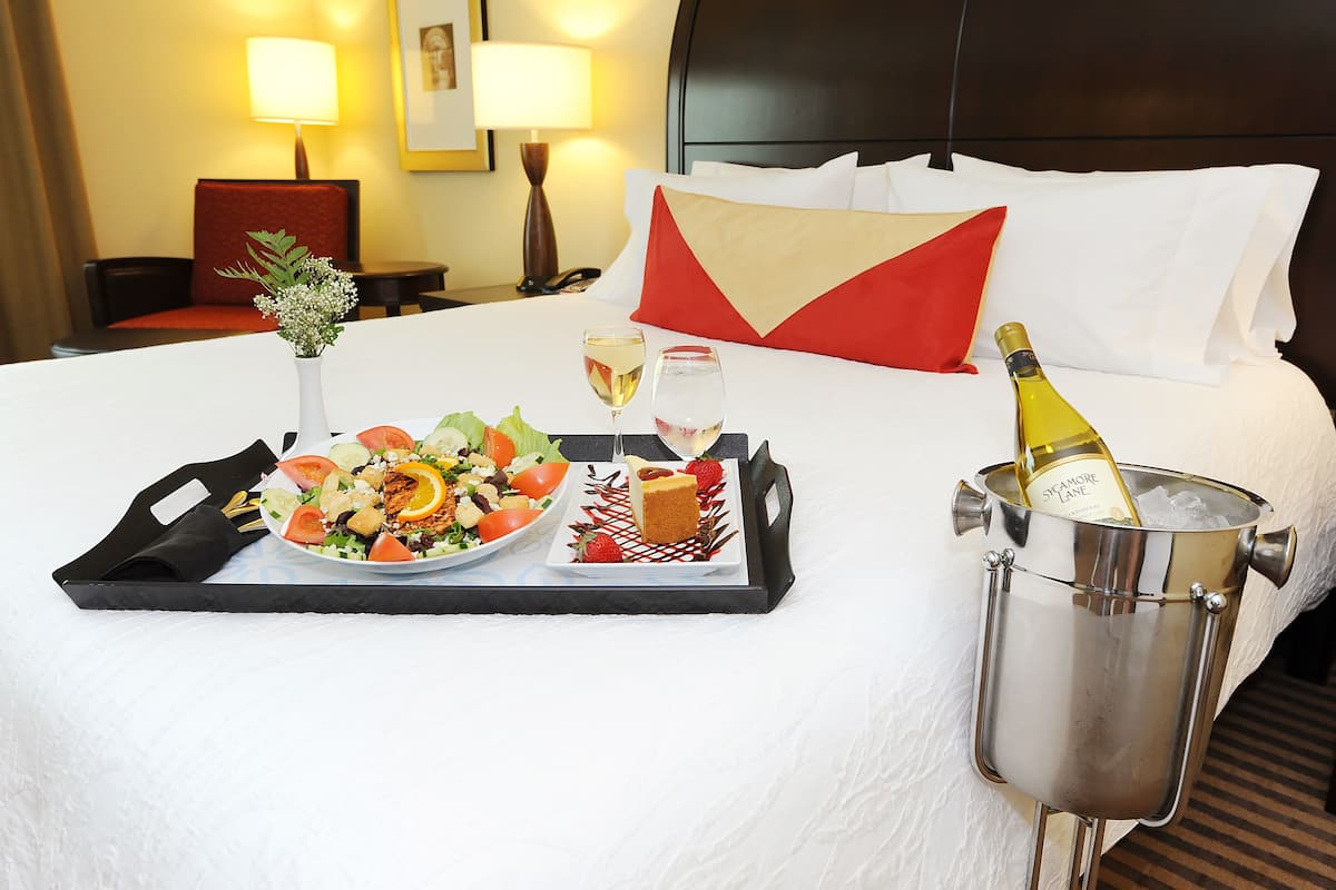 room service – dining