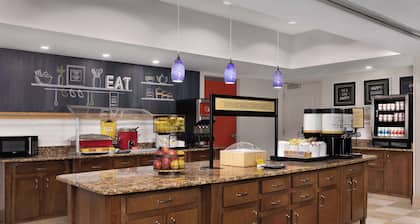 Hampton Inn & Suites Huntersville