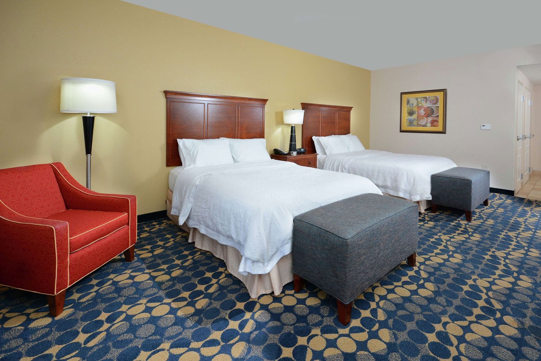 Premium bedding, in-room safe, desk, blackout curtains