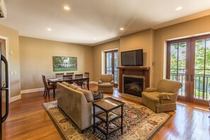 Suite, 1 King Bed (3) | Living area | LED TV - The Bleckley Inn (Anderson)