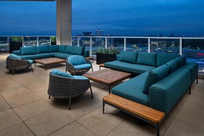 Breakfast, lunch, dinner served; Mediterranean cuisine