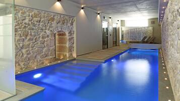 Piscine couverte