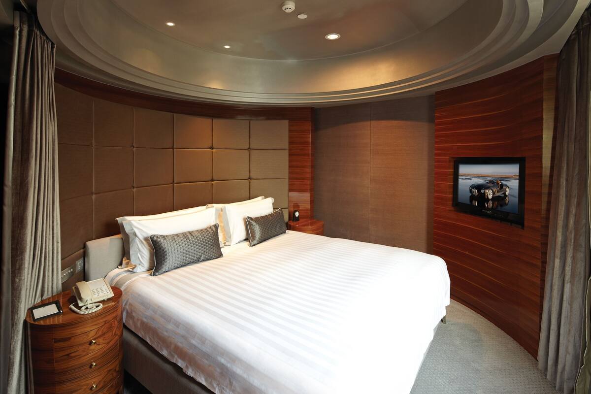 Minibar, cunas gratuitas, camas plegables/adicionales y wifi gratis 