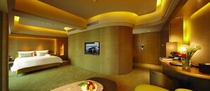 迷你吧、免費嬰兒床�、摺床/加床 (收費)、免費 Wi-Fi