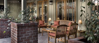 Willow Lodge