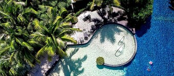 Pullman Oceanview Sanya Bay Resort & Spa