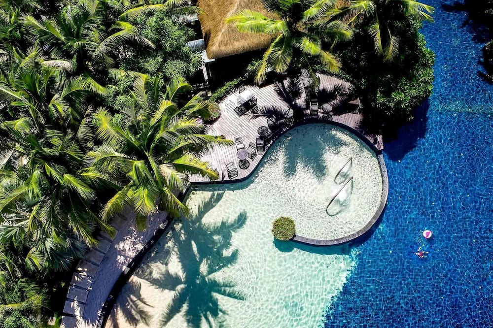 Pullman Oceanview Sanya Bay Resort & Spa