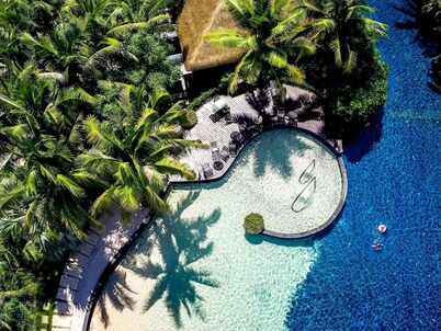 Pullman Oceanview Sanya Bay Resort & Spa