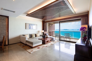Deluxe Suite, 3 Bedrooms, Kitchen, Ocean View