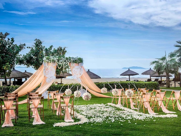 Instal·lacions cobertes per a la celebració de casaments