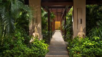 Villa, 3 Bedrooms, Kitchen, Garden View | Premium bedding, minibar, in-room safe, desk