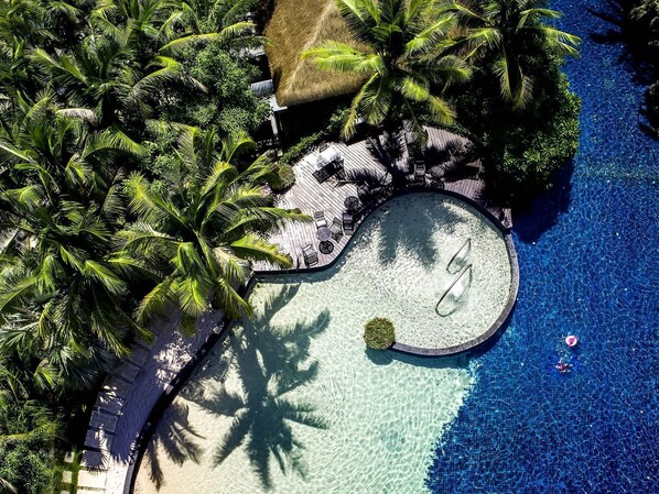 4 piscinas al aire libre, cabañas de piscina gratuitas