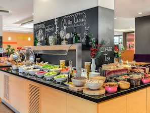 Daily buffet breakfast for a fee