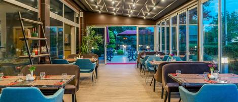 Lounas ja illallinen