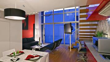 Studio | Living area