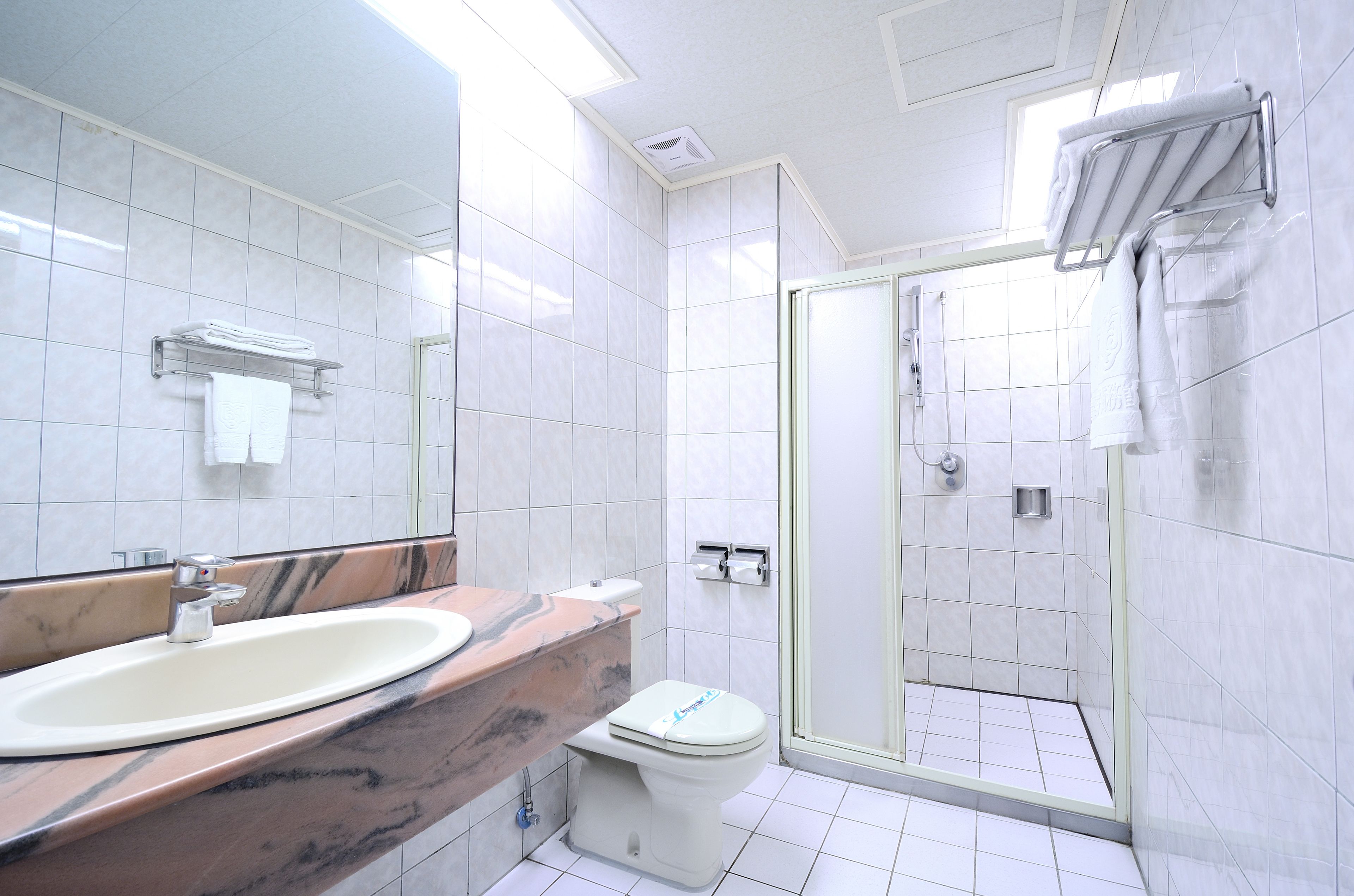 shower, free toiletries, hair dryer, slippers