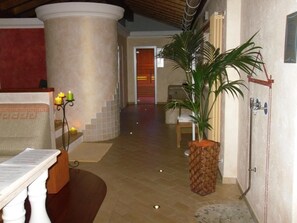 Interior - Hotel Centrale (San Pellegrino Terme)