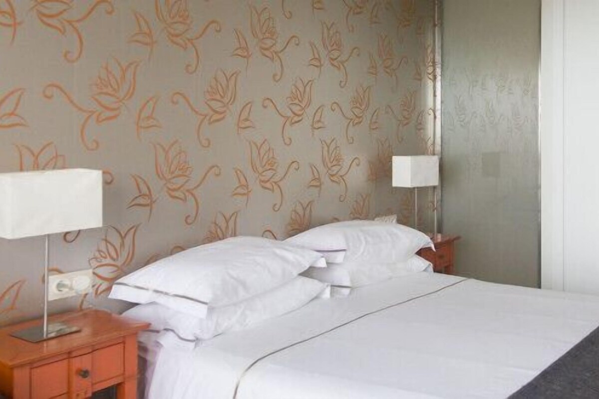 Double Room Single Use | Minibar, desk, blackout curtains, soundproofing