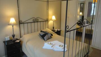 Individually decorated, iron/ironing board, free WiFi