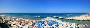 On the beach - Levante Bellaria (Bellaria-Igea Marina)
