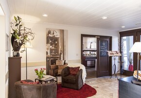 30-Zoll-LED-Fernseher mit Satellitenempfang, Fernseher