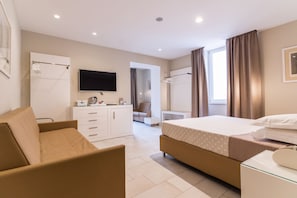 Family Suite (5 people)