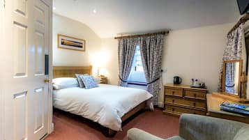 Double Room, Ensuite | Free WiFi, bed sheets