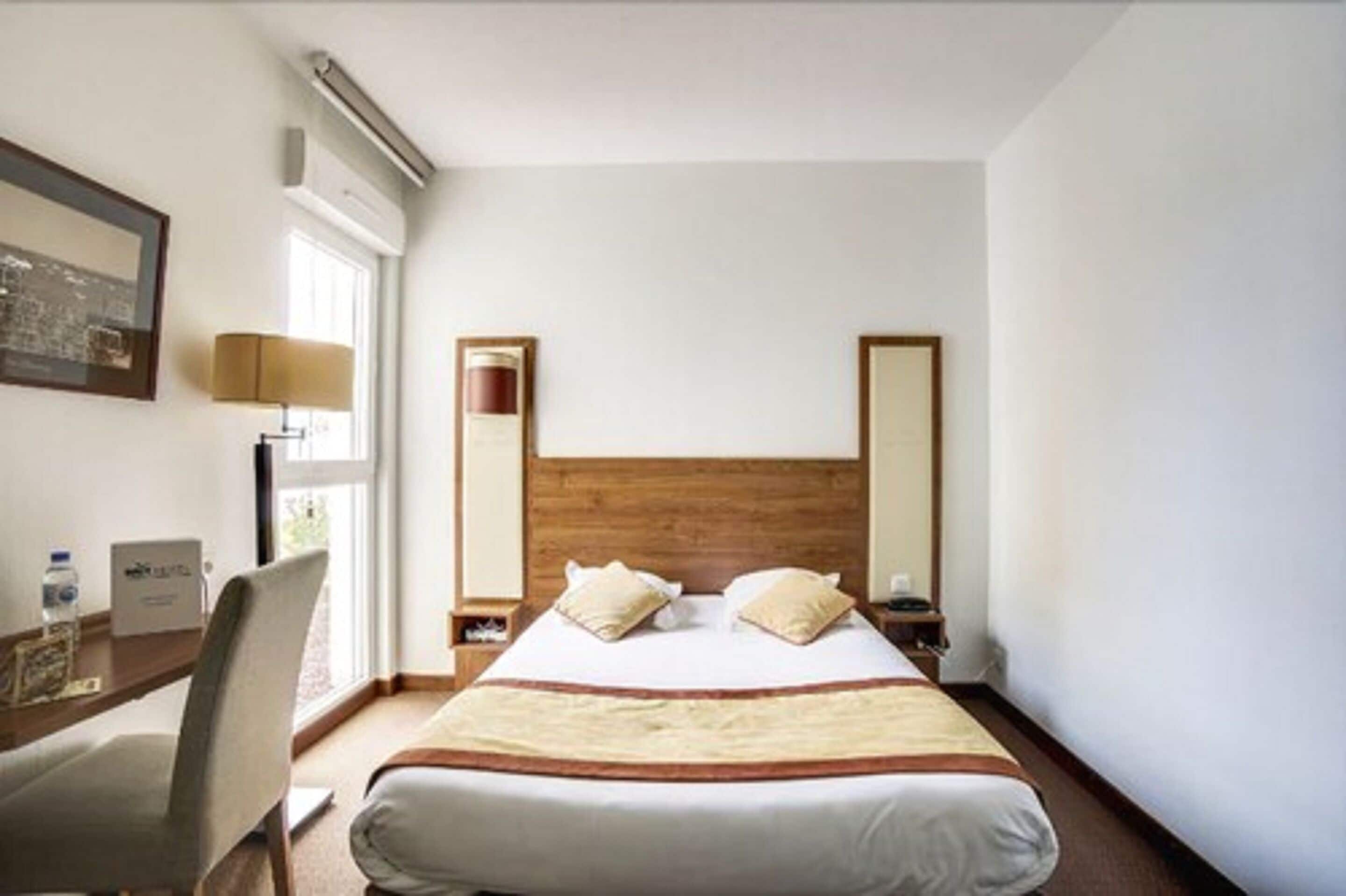 double room | premium bedding, in-room safe, individually furnished, desk