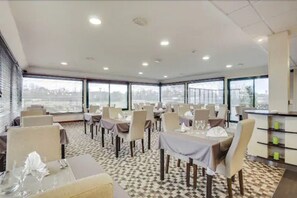 Restaurant - Brit Hotel La Cote Des Havres (Lessay)