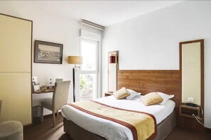 Double Room | Premium bedding, in-room safe, individually furnished, desk