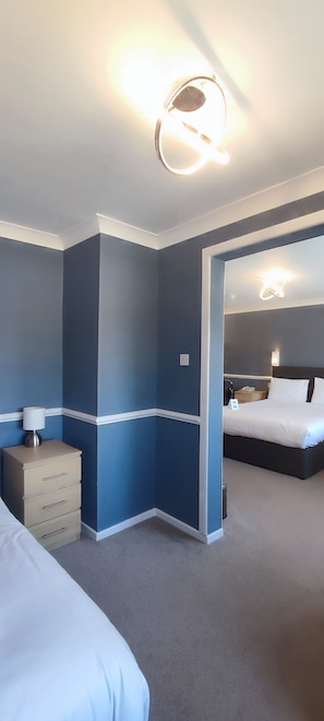 Family Room, Multiple Beds, Non Smoking | Hypo-allergenic bedding, desk, blackout curtains, iron/ironing board - Best Western Weymouth Hotel Rembrandt (Weymouth)