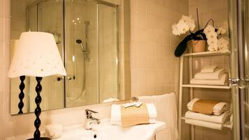 Hair dryer, towels