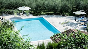 Piscina all'aperto
