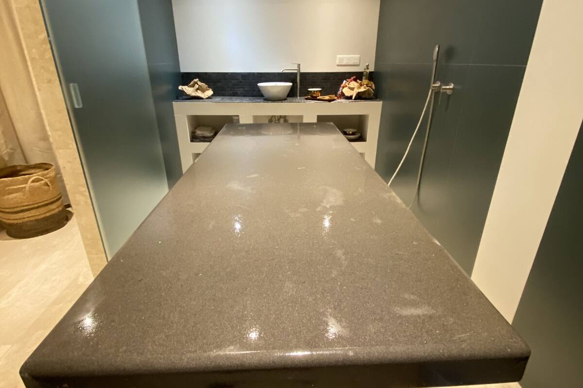 couples treatment room(s), sauna, steam room, turkish bath/hammam