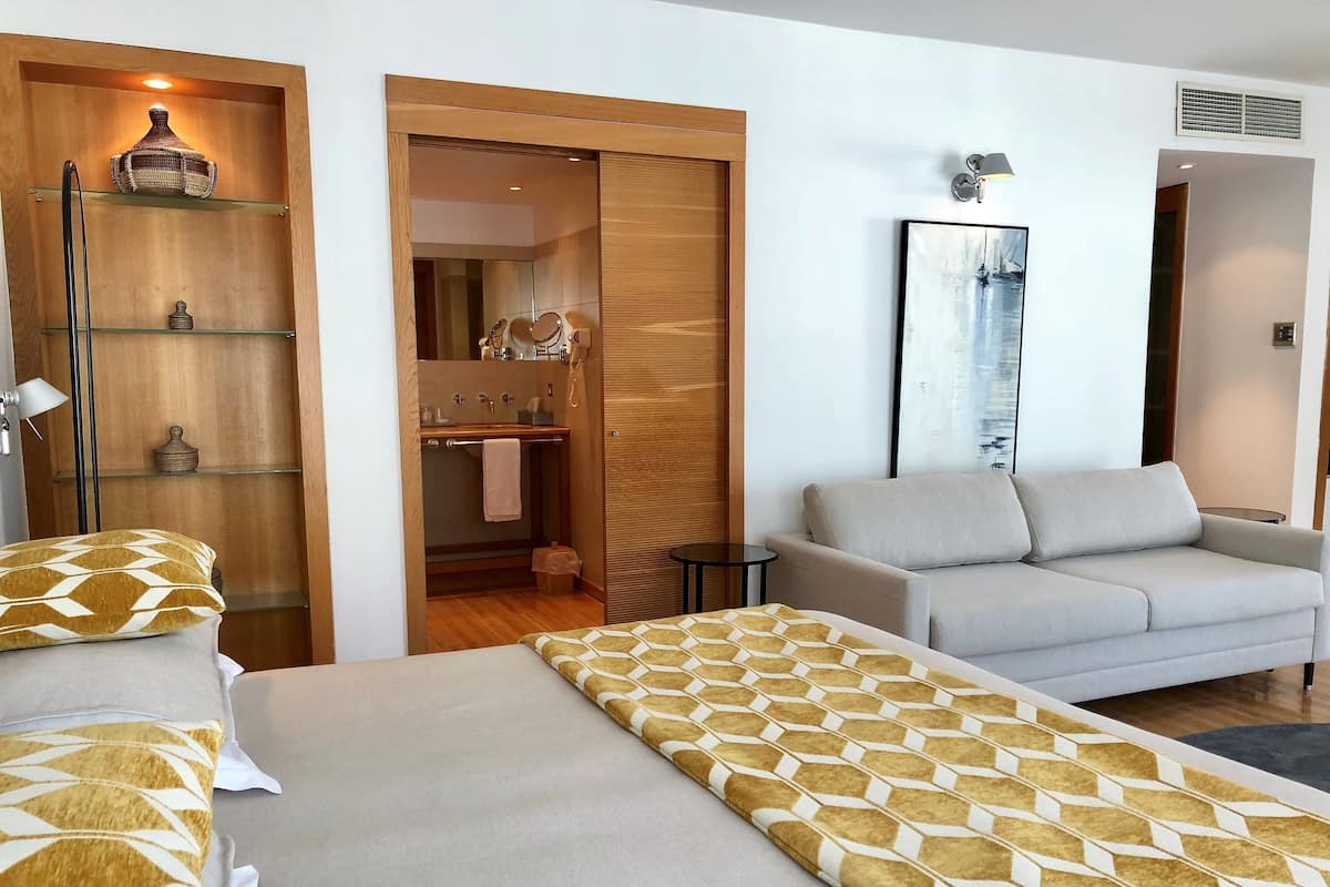 Lucury Suite (Annex Building Genovese, Harbour Side) | Premium bedding, minibar, in-room safe, desk