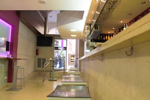 Bar (en la propiedad)