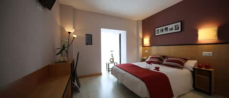 Caja de seguridad en la habitación, escritorio y wifi gratis