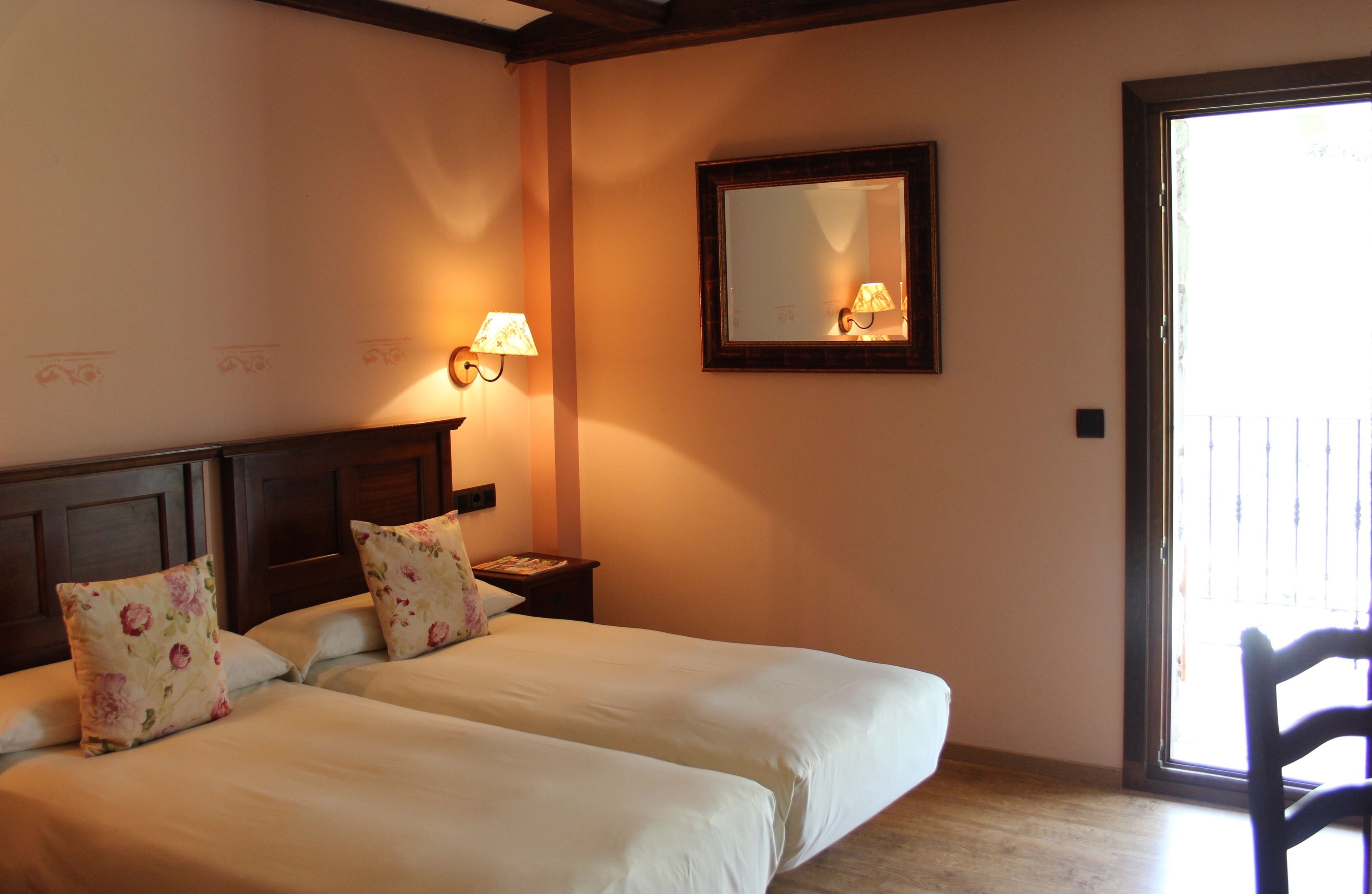 double room | premium bedding, down duvets, individually decorated