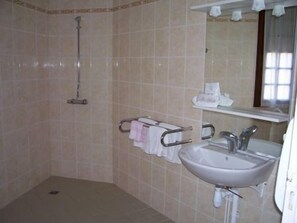 Double Room | Bathroom | Hair dryer, towels