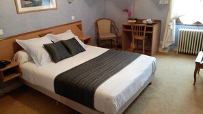 Double Room | Desk, iron/ironing board, rollaway beds