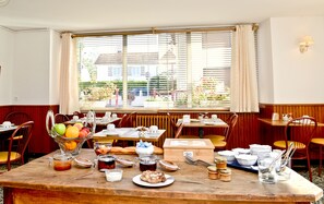 Daily buffet breakfast (EUR 7 per person)