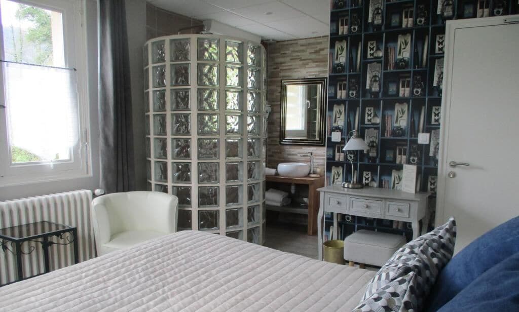 Coffres-forts dans les chambres, bureau, chambres insonorisées