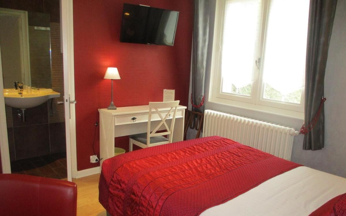 In-room safe, desk, soundproofing, WiFi (free)