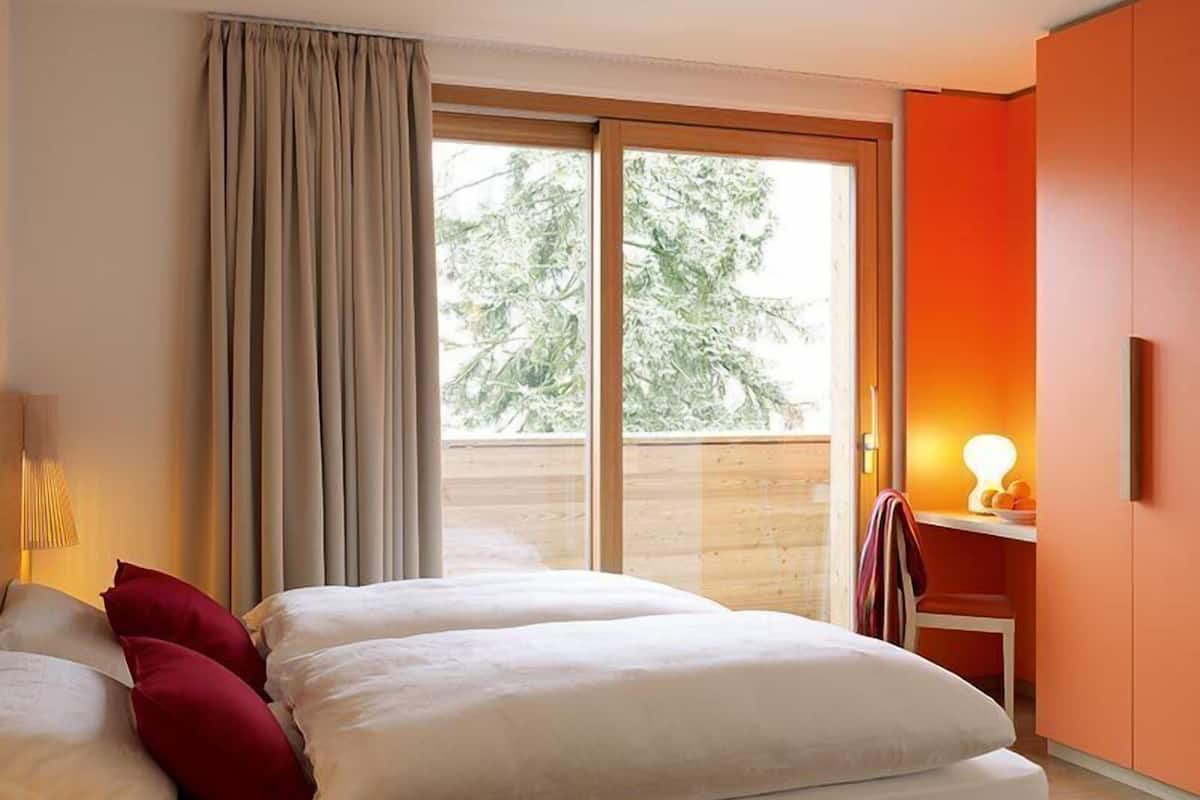 Superior Double Room | In-room safe, desk, blackout drapes, cribs/infant beds