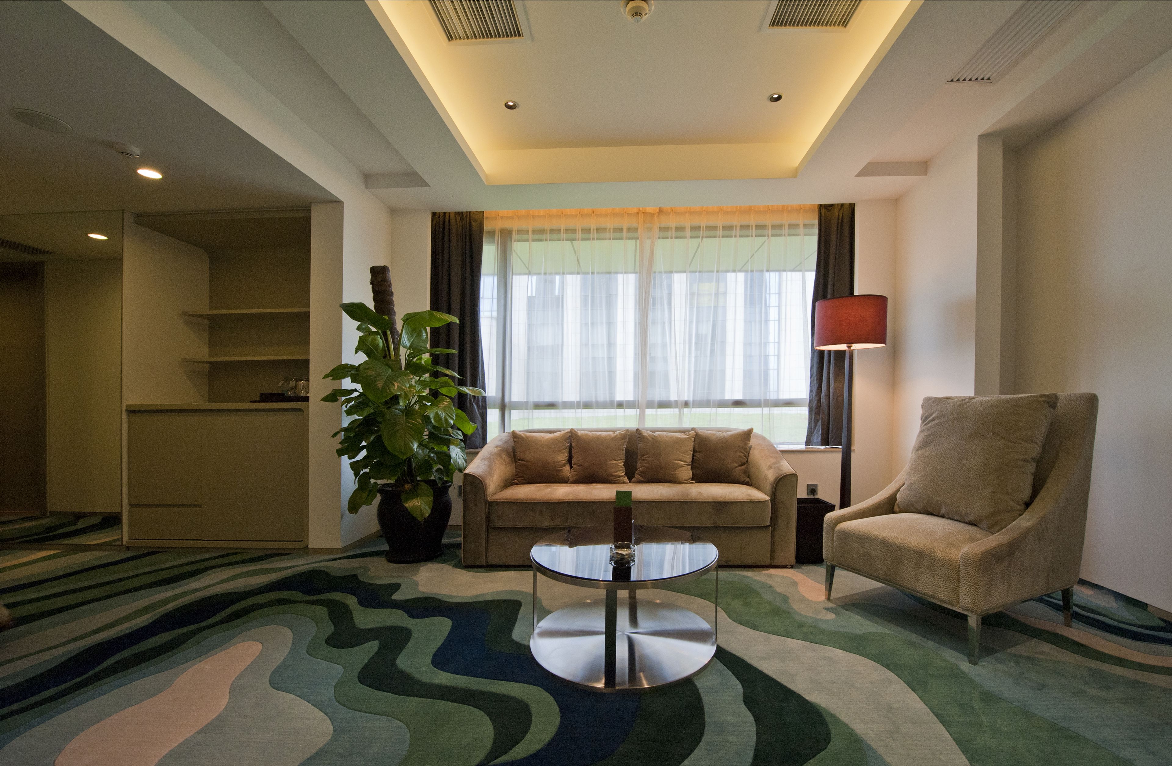 Photo - Holiday Inn Shanghai Songjiang by IHG - Miaoqian Street