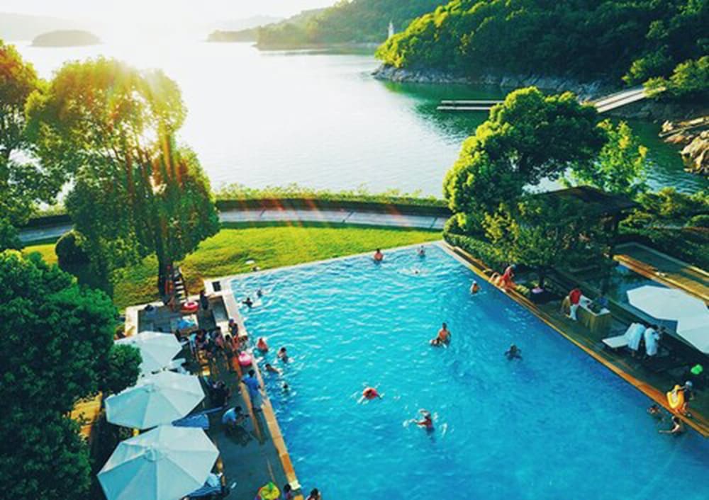 InterContinental Onethousand Island Lake Resort by null